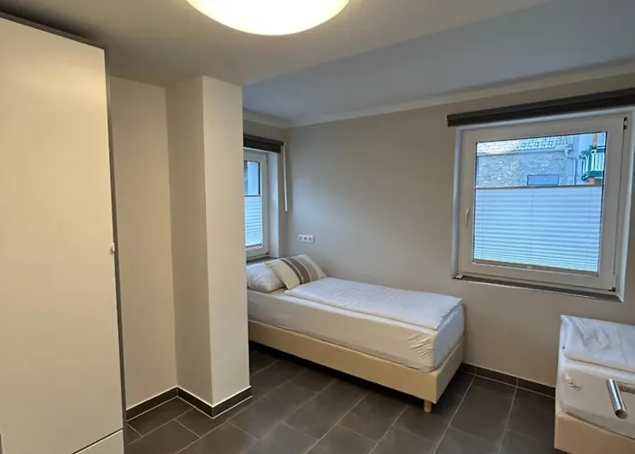 Muehlengasseone * Lenzing